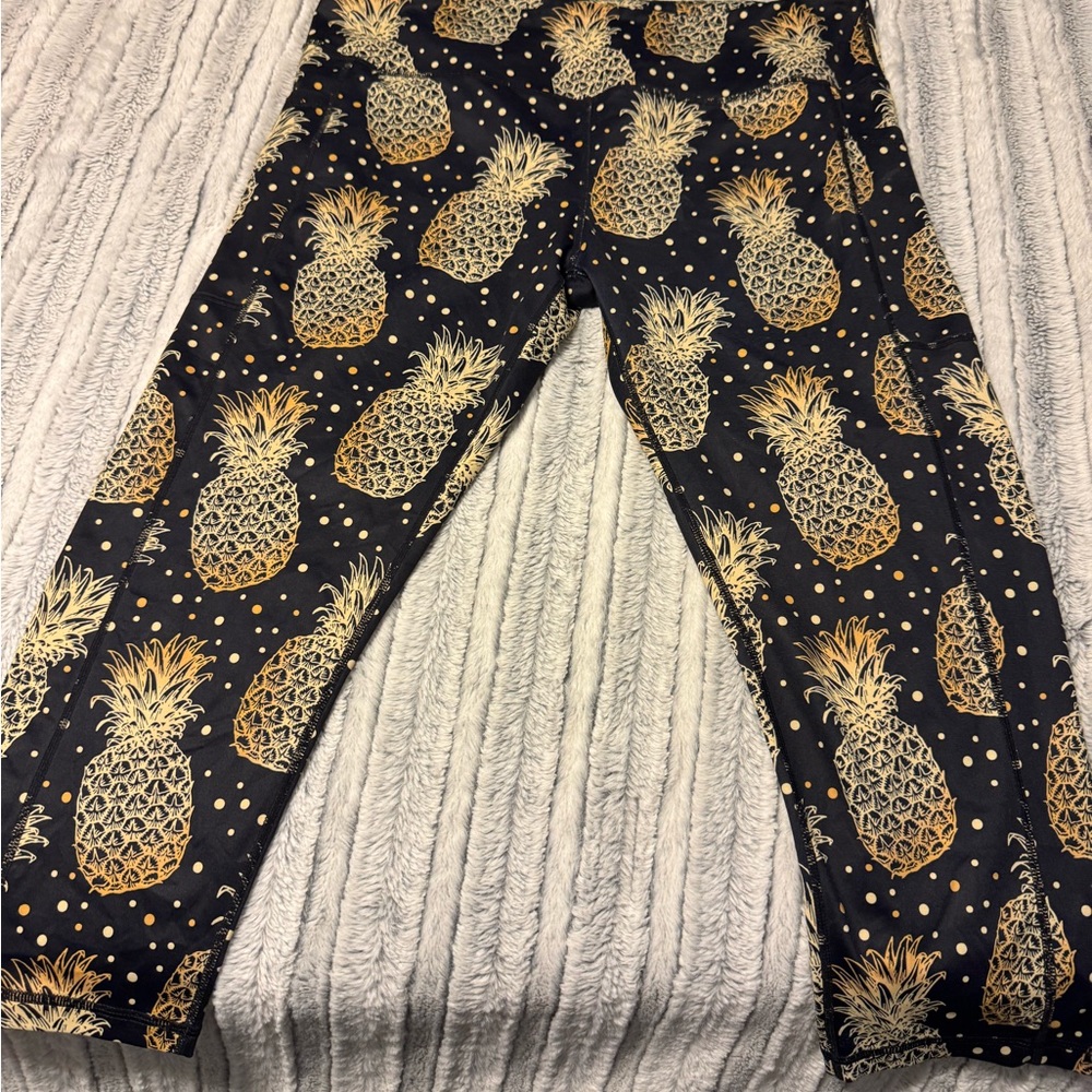 Constantly Varied Gear Pineapple Print Leggings in Navy